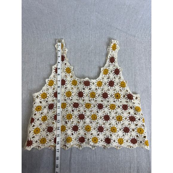 Women’s Crochet floral pattern boho crop top S/M festival - Picture 1 of 6